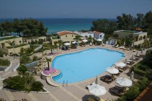 Басейн в Aegean Melathron Thalasso Spa Hotel або поблизу