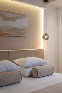 Luxury rooms Le Prestige Few Minutes from Split's Iconic Waterfront客房内的一张或多张床位