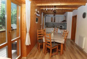 A kitchen or kitchenette at Chata Soňa