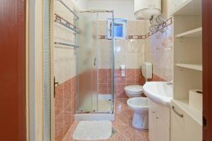 Koupelna v ubytování Holiday Home Brajdice by Rent Istria