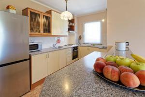 Kuchyň nebo kuchyňský kout v ubytování Holiday Home Brajdice by Rent Istria