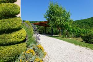 Zahrada ubytování Holiday Home Brajdice by Rent Istria