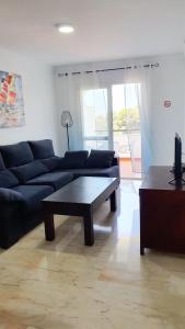 A seating area at Benalmarina Sea View Apartments