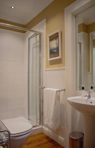 Tintagel Guesthouse tesisinde bir banyo