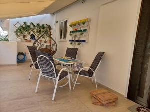 Zdjęcie z galerii obiektu ZEN Neapoli Penthouse Apartment w Atenach