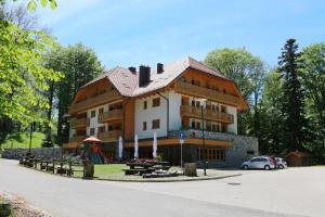 Budova, kde se aparthotel nachází