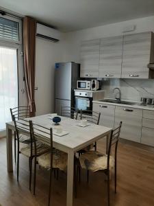 Η κουζίνα ή μικρή κουζίνα στο Casa Guttuso 1
