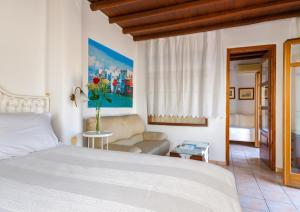 Cama ou camas em um quarto em Paradision Hotel