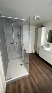Kylpyhuone majoituspaikassa Au petit alveo