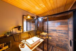 Ванная комната в Koala Bungalows +69 фотографий