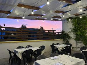Masseria Agriturismo Fontanella餐厅或其他用餐的地方