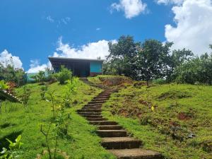 Taman di luar DRAKEBAY SUN SHINE CASITA