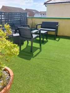 Um jardim em Sea Air B&B