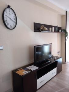 Zdjęcie z galerii obiektu Luminoso apartamento con terraza w Maladze