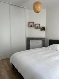 Fotografie z fotogalerie ubytování Joli appart à 10 minutes de Paris en métro - Parking Offert v destinaci Saint-Ouen + 30 fotografií