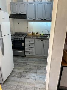 Küche/Küchenzeile in der Unterkunft Hermoso departamento en Belgrano