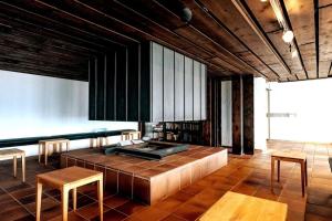 Istumisnurk majutusasutuses Small but WOW! Studio with pool @ the central lake