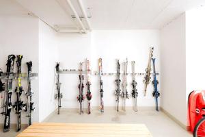 Foto sihtkohas Crans-Montana asuva majutusasutuse Small but WOW! Studio with pool @ the central lake galeriist