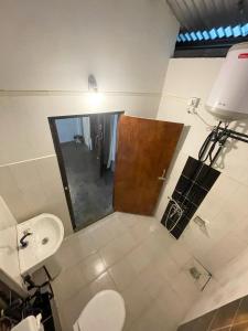 Vonios kambarys apgyvendinimo įstaigoje DA - SAN Stay