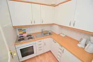 Kuchyň nebo kuchyňský kout v ubytování Appartement-156 + 3 fotografie