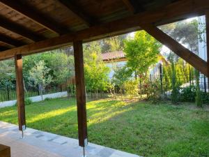 Vrt pred nastanitvijo Seaside Cottage with Garden