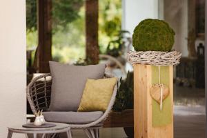 A seating area at Untermairhof Appartment Residence