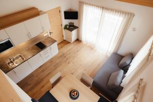 A kitchen or kitchenette at Untermairhof Appartment Residence