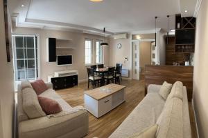TV a/nebo společenská místnost v ubytování Exclusive Apartment
