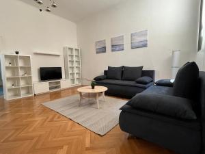 Oleskelutila majoituspaikassa Stylish Apt near Urania 1BR