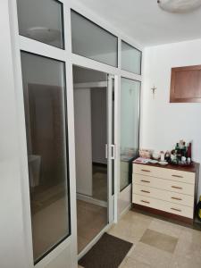 Kuchnia lub aneks kuchenny w obiekcie Rooms Raos