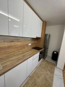 Kuchyň nebo kuchyňský kout v ubytování CityLux - Tutin + 22 fotografií