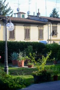Vonkajšia záhrada v ubytovaní Villa Gelsomino Garden