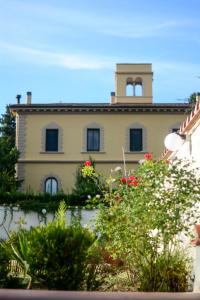 Vonkajšia záhrada v ubytovaní Villa Gelsomino Garden