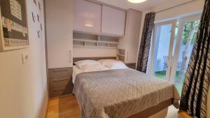 Fotografia z galérie ubytovania Apartman Naranca- with 2 bedrooms v destinácii Makarska + 22 fotografií