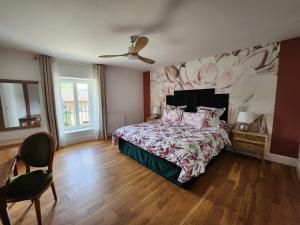 Posteľ alebo postele v izbe v ubytovaní Chambre d'hôtes LE FLACON DE LA VERROUILLE