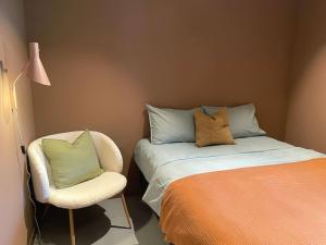 Ένα ή περισσότερα κρεβάτια σε δωμάτιο στο Spectacular new build house with an amazing view! - Kvaløya, Tromsø