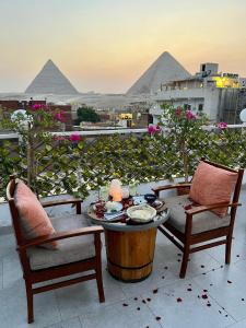 Фотография из галереи Sphinx Golden Gate Pyramids в Каире
