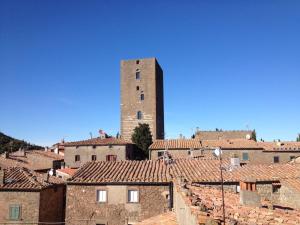 Fotografie z fotogalerie ubytování Torre dei Belforti v destinaci Montecatini Val di Cecina