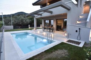 Piscina a Welcome Inn o a prop