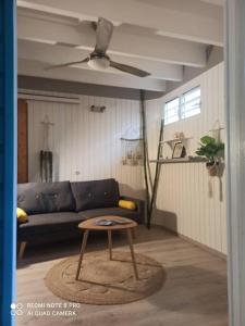 Istumisnurk majutusasutuses Ti-Case Appartement Jacuzzi à 100m de la plage