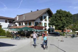 Goście zatrzymujący się w obiekcie Alpengasthof zur Post