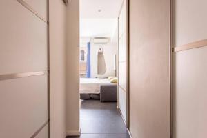 Balcony-Beautiful-Central-1 block beach-A.C-WIFI