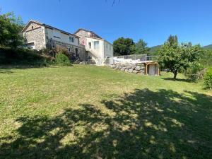 Κήπος έξω από το CLARIMOR