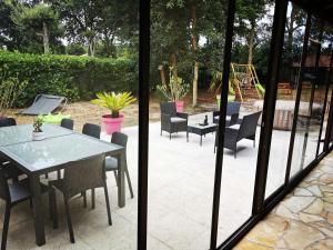 Zdjęcie z galerii obiektu Landaise *SPA Terrain arboré w mieście Azur