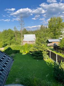 Vonkajšia záhrada v ubytovaní Apartment U Lejbusia