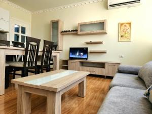 Posezení v ubytování Perandori Apartments Vlorë Old Beach