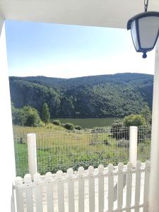 A general mountain view or a mountain view taken from a vendégházakat