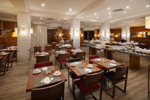 Reštaurácia alebo iné gastronomické zariadenie v ubytovaní K+K Hotel Opera