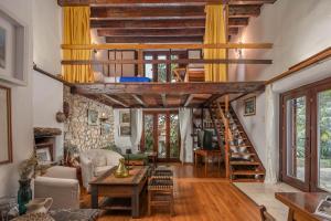 Gallery image of Lovely Holiday Home By The Sea - Happy Rentals in Selce
