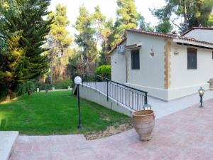 Gallery image of Sani Traditional Forest Villa in Sani Beach